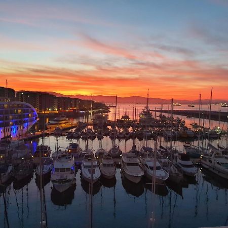 Luxury Yacht Stay "White Dove" Sleeps 6 지브롤터 외부 사진