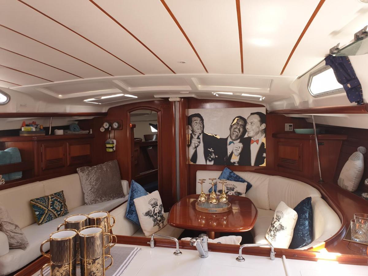 Luxury Yacht Stay "White Dove" Sleeps 6 지브롤터 외부 사진
