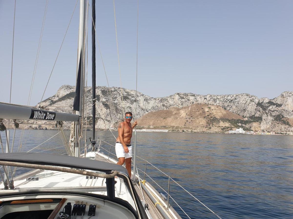 Luxury Yacht Stay "White Dove" Sleeps 6 지브롤터 외부 사진